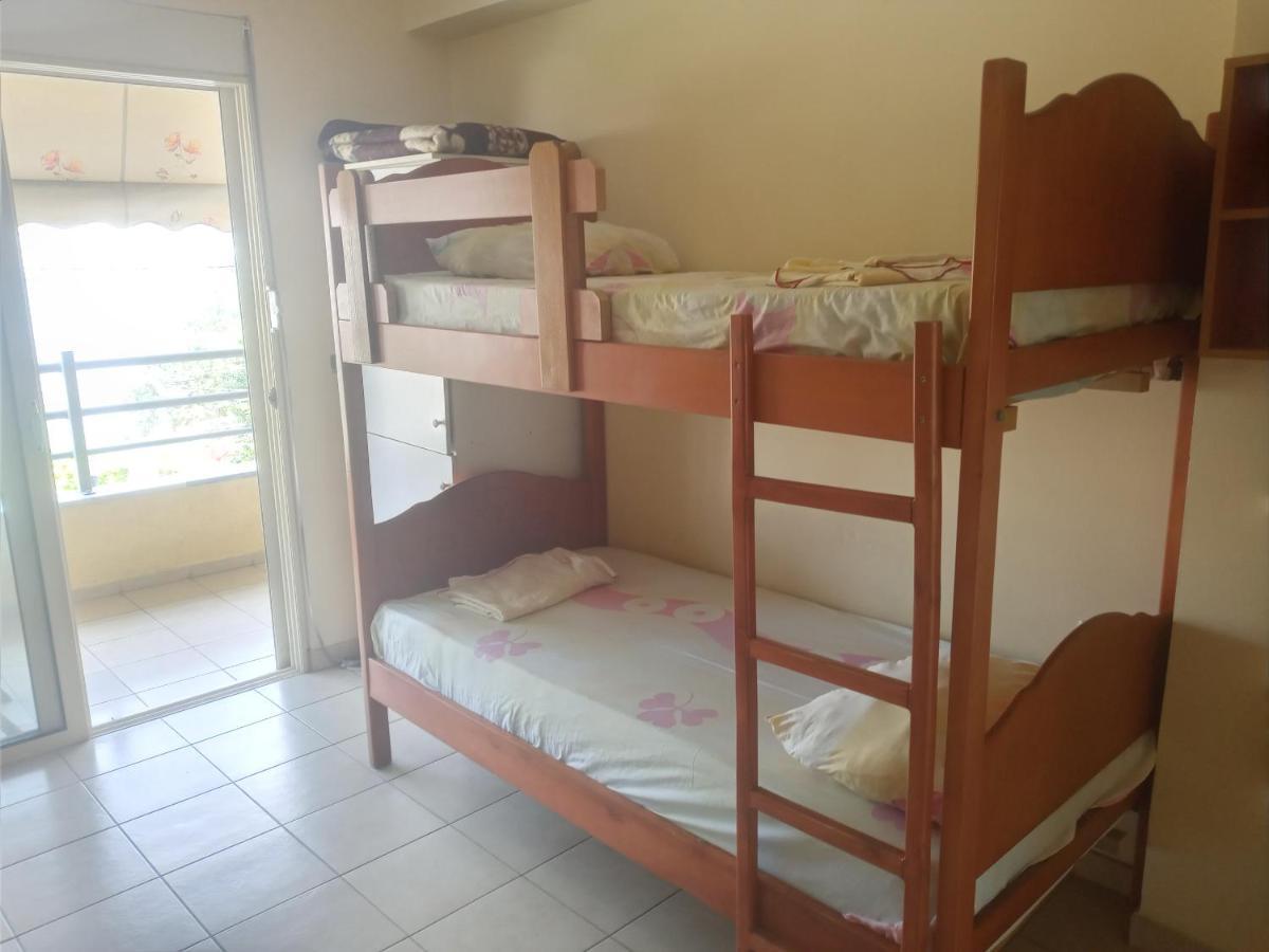 Saranda Backpackers Hostel Bagian luar foto